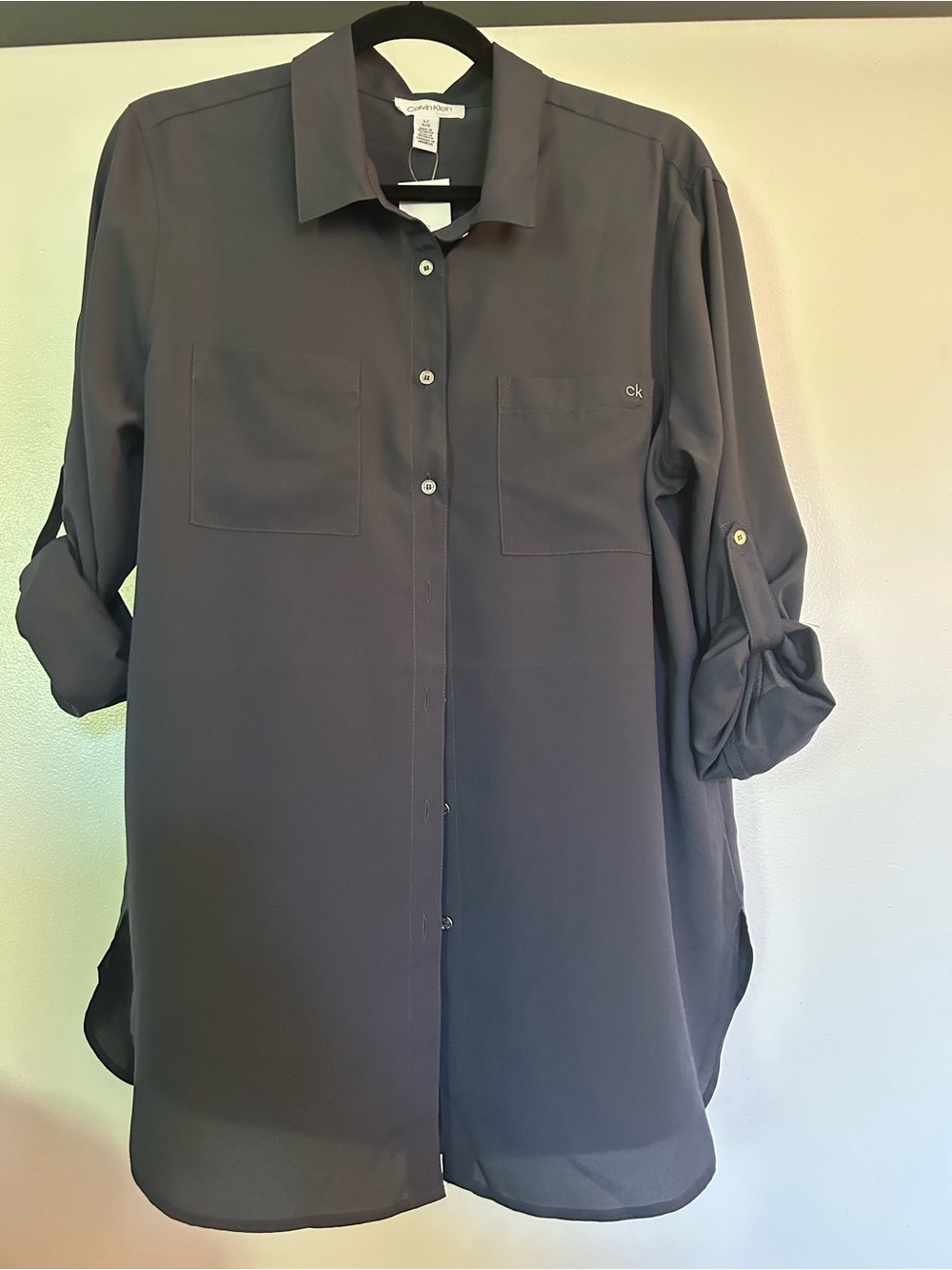 Calvin Klein women’s Long-Sleeve Button-Down Shirt